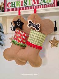 16 Diy Christmas Stockings Full Of Santa S Gifts Diy Crafts Blog Pet Christmas Stockings Christmas Stockings Diy Christmas Stockings