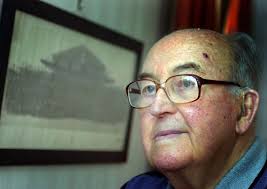 VIDEO: South Yorks Lancaster bomber hero dies, 91