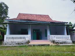 Pulau madura memiliki banyak kebudayaan, salah satunya adalah rumah adat yang milik suku masyarakat setempat. Rumah Adat Sumenep Madura Wujud Akulturasi Budaya Madura China Belanda Beritalima Com