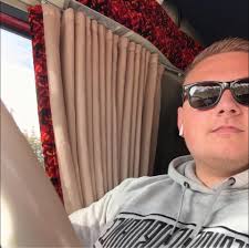 SCANIA R520 V8 6X2 TOPLINE FULL AIR PTO HYDRAULICS 1st registration:  02-2014 Technical Inspection: 02-2022 Production: 2014 Mileage: 851235 km  Power : 520 BHP ( 382kw ) Gearbox: Automatic Wheelbase: 405 cm