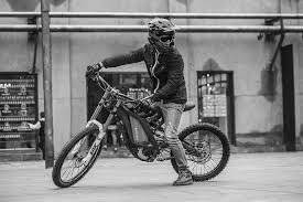 Moreover, we added the list of the most popular conversions for visualization and the history table with exchange rate diagram for 270 euro (eur) to romanian leu (ron) from monday, 22/03/2021 till monday, 15/03/2021. Elektro2rad De Sur Ron Firefly Electric Enduro Street Legal