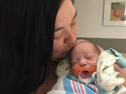 This Woman S Water Broke At 17 Weeks And She Still Was Able To Give Birth To A Healthy Baby Self