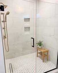 A Minimal Modern Shower With A Feminine Flair Featuring The Dreamline Unidoor Shower Door In 2020 Modern Shower Doors Simple Bathroom Designs Shower Doors