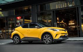 Rated 4 out of 5 by kevin pond from chr initial thoughts this vehicle is well designed, has a smooth ride and is a joy to drive. Comparison Toyota Chr 2018 Vs Toyota C Hr Hybrid 2017 Suv Drive