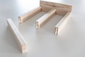 Wenn sie nach dieser anleitung ein holzbett selber bauen, handelt es sich natürlich um ein sehr schlichtes bett. Diy Puppenhaus Bett Anleitung Fur Diy Bastelset