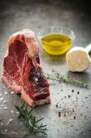 Bistecca alla fiorentina stock photos and images. Bistecca Fiorentina Mit Scamorza Kartoffeln Werbung Rezension Bistecca Bistecca Alla Fiorentina Cibo