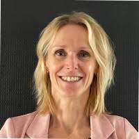 40+ "Daniel Glas" profiles