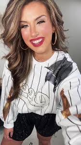 Meaghan Griffin's Instagram, Twitter & Facebook