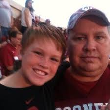 Audrey Black (@herooflore)