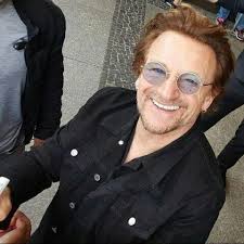 Последние твиты от bono vox (@bonovoxofficial). Pin By Trish Jefferson On Bono Bono Larry Mullen Jr Bono U2