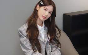 Miyeon, minnie, soojin, soyeon, yuqi, and shuhua. Listen To G I Dle S Miyeon S Soothing New Pop Ballad You Were My Breath