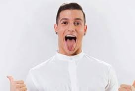 Con elodie, dardust e gabriele esposito. Amici Speciali Un Ballerino Soffre Ansia Relazione Con Cantante Famoso