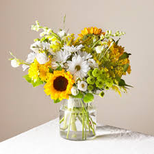 You have the chance to become a client of the leading company on the national market of flower delivery, which gives you the benefit of getting discounts, provided for. Texas Flower Delivery By Market Street Flowers