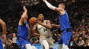 Dallas mavericks vs milwaukee bucks. Mavs Snap Bucks Winning Streak Giannis Scores 48 Points In Loss Sports Illustrated