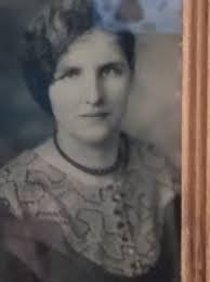 Looking for 1970-1975 photo of teacher Mrs. Brown at Sheldon Elementary and  if possible her classroom photo to determine if me or my siblings were in  the image