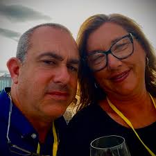 Can I feed my chickens juicer pulp with seeds?