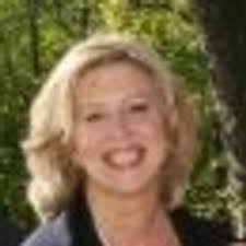 Aimee Gautreau's Instagram, Twitter & Facebook