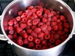 Confiture De Framboises Et Gelee Recette Par Chef Simon Recette Confiture De Framboise Confiture Framboise