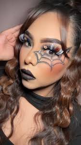 Y como dijo la matrioshca , #makeup #halloweenmakeup #halloween #matrioshka  @karimepindter