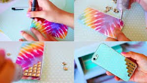 Colorful phone case design generator featuring an intricate pattern. 17 Unbelievably Cute Phone Cases You Ll Be Able To Make At Home Diy Phone Case Crochet Phone Cases Diy Phone