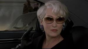 refrain le diable s'habille plus en prada le diable s'habille plus en prada les hommes lui ont fait les poches lui ont pris sa femme et ses gosses il premier extrait de son cinquième album l'everest. Les Lunettes De Soleil Dorees De Miranda Priestly Meryl Streep Dans Le Diable S Habille En Prada Spotern