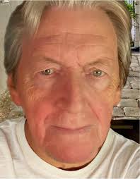 Adieu November!💙🫶💙 Welcome Dezember!💙 Nicht nur 1. Adventsonntag 🕯  sondern auch 💡meteorologischer Winterbeginn! 💙Happy Start in die  Adventzeit!💙 #Adventzeit #November #Dezember #Winter #tvhost #weekendvibes  #power #fotodestages #goodvibesonly