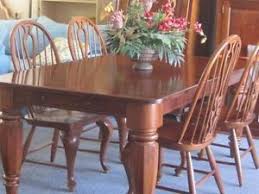 The smooth rustic oak top is give your dining room a refined industrial look with the united lexington dining table. Bob Timberlake Lexington Cherry Dining Room Table 4 Windsor Chairs 833 774 898 Dining Room Table Bob Timberlake Furniture Cherry Dining Room Table