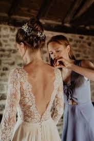 15 Stunning Wedding Dresses With Sleeves For Fall Winter 2019 15 2019 Dresses Fall Winter For Sleeves St 2020 Kir Dugunu Gelinlikleri Sirti Acik Gelinlikler