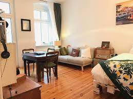 Die durchschnittliche kaution beträgt 1.040 euro. Vintage Wohnbereich In Einem Wg Zimmer In Berlin Wg Einrichtung Schlafzimmer Wohnbereich Wg Zimmer Haus Wohnen
