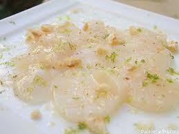 Carpaccio De Saint Jacques Aux Noisettes Concassees Recette Carpaccio Saint Jacques Recettes De Cuisine Recette
