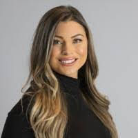 Alana Hurst's Instagram, Twitter & Facebook