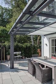 Terrassenuberdachung Mit Sonnenschutz Terrassendach Vordach Terassenuberdachung Terrassenuberdachung Mit Sonnenschutz Terrassendac Patio Roof Pergola Patio