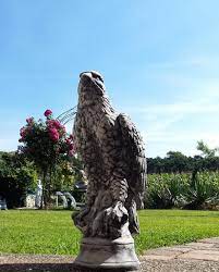Im derzeitigen programm des onlineshop befinden sich steinfiguren. Steinfigur Adler 7 5 Kg Greifvogel Steinguss Kaufland De