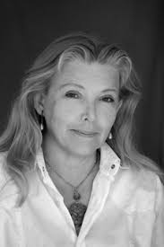 Carolyn Hamilton's Instagram, Twitter & Facebook