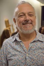 Galeria Poente recebe convidados em noite de pré-inauguração em São José