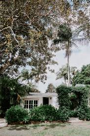 Lynette Mick Wedding Figtree Restaurant Byron Bay By Pineapple Images Byron Bay Weddings Byron Bay Pineapple Images