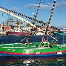 Barques Catalanes Dans Le Port De Saint Cyprien Pyreneesorientales Payscatalan Catalunyaexperience Visitpo Catalogne Sain Sailing Ships Sailing Boat
