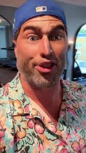 Ray Shawn's Instagram, Twitter & Facebook