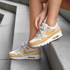 Nike Wmns Air Max 90 1 Nike Air Max Nike Air Max 90 Outfit Nike Air Max Outfit