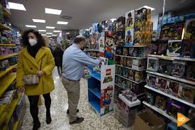 Preguntados mesa toysrus / compra productos diset online shopalike / códigos descuento y ofertas promocionales para toysrus⭐.la tienda de juguetes más grande del mundo. Las Jugueterias Calculan Perdidas De En Torno Al 30 A Un Mes Del Dia De Reyes