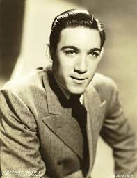 Handsome Portrait Photos of Anthony Quinn in the 1930s and '40s ~ Vintage  Everyday