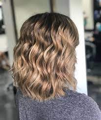Follow Me On Instagram Unevneib Short Hair Summer Hair Spring Hair Shoulder Length Hair Col Medium Length Curly Hair Hair Color Light Brown Light Hair Color