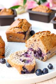Gieße die hefe in warmes wasser und rühre gründlich bis zur vollständigen auflösung. Gesunder Kuchen Mit Heidelbeeren Und Chiasamen Perfekt Fur Kinder