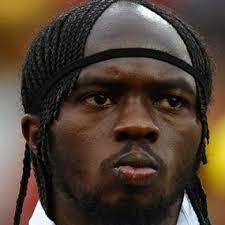 The secret of gervinho here!!!! Gervinho On Twitter People Ask Gervinho Why Gervinho Forehead So Big Truth Is Gervinho Take The Chin From Samnasri19 And Put On Gervinho Forehead