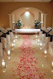 Star In Your Own Happily Ever After With A Wedding At The Planet Hollywood Resort Casino S Romantic Chape Chapel Wedding Planet Hollywood Hollywood Wedding