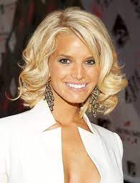 Fun, soft curls always look fantastic on ms. Jessica Simpson Jessica Simpson Hair Medium Length Hair Styles Medium Hair Styles