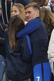 Antoine griezmanns frau unterstützt ihn am dienstagabend im halbfinale der wm garantiert. Pin Von Adelina Auf Couples Antoine Griezmann Griezmann Parchenbilder