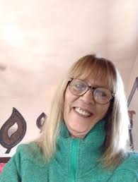 Hello, I'm Barbara and something to know about me is i'm very friendly and  just wanna meet new people and see what goes