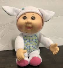 Lela Lamb's Instagram, Twitter & Facebook