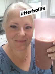 Have you ever heard otters before?? Omgosh they are so cute! I think they  were hungry. Must have been close to feeding time. 😍